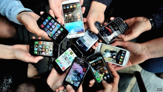 Само след десет години смартфоните напълно ще изчезнат, като вероятно