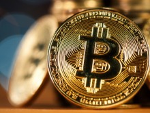 Разкриха кой e мистериозният създател на биткойн