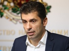 Кирил Петков се включи във фейсбук групата, която го иска за премиер