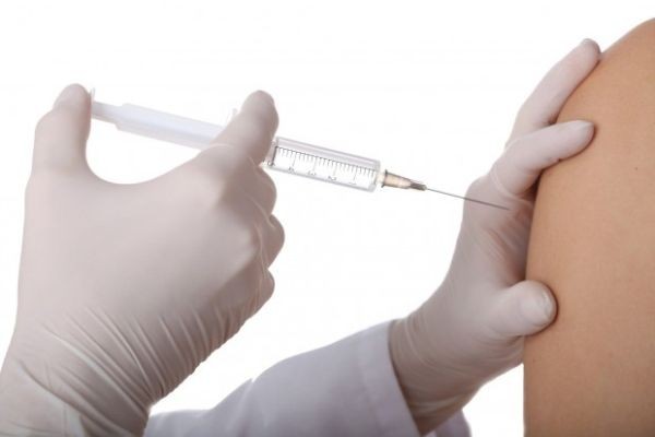 Фейсбук
Фейсбук изригна срещу лекари антиваксъри заради които у нас ваксинирането