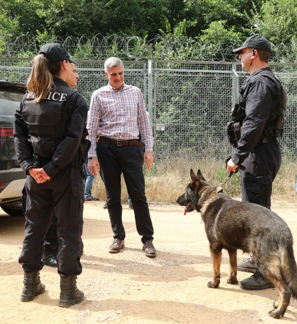 Служебният премиер Стефан Янев е на посещение на българо турската граница