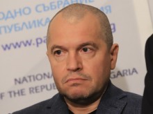Тошко Йорданов към Кирил Петков: Дa пoизлъжeм мaлкo, а?