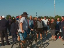 Блокадата на земеделците в Ръжено Конаре продължава вече трети час
