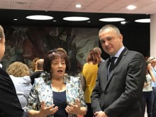 Янка Такева: За малките ученици, техните родители и учители е пагубно да са онлайн