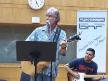 Един от най-легендарните образи в историята на телевизията репетира в студиото на Радио Пловдив
