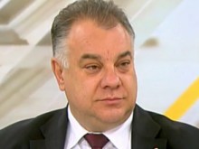 Наш лекар: Защо, глупако, реши, че ще те чипират с ваксината? С какво си важен за някого?