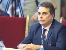 Асен Василев: Ще има сериозен проблем, ако и двете предложения останат
