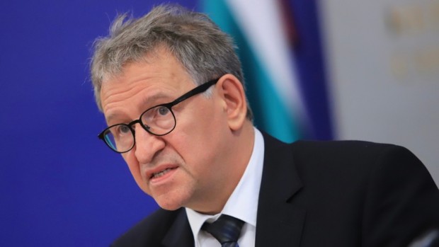 Кацаров: Аз извадих на показ лошото управление на кризата
