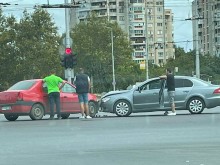 Шофьорка: "Дълго жълто" и "червено-жълто" не са зелено!