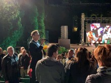 Виктор Калев изигра себе си и докосна варненци