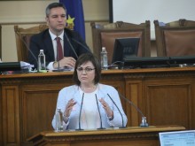 Нинова: Преизчисляването на пенсиите и помощта от 120 лв. са взаимнодопълващи се 