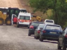 Абсурд! Вижте какво се случи с тази линейка!