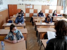 Зам.-кмет: Училищата в Пловдив започват присъствено и с маски