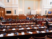 Депутатите се събират на извънредно заседание преди разпускането на 46-то Народно събрание