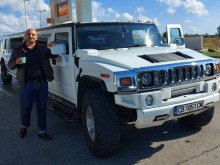 Ето какво прави спасен от затвор в Дубай герой от "Биг Брадър"