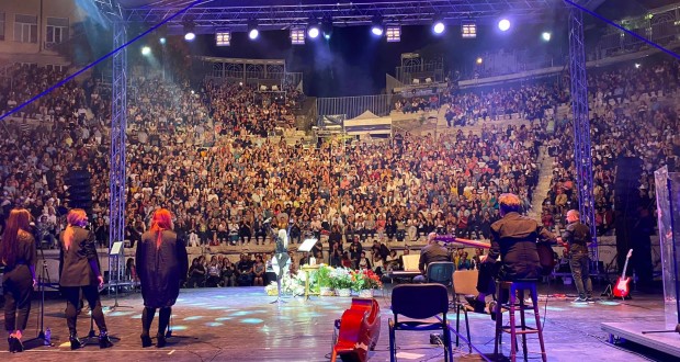 Фейсбук
Голям концерт на Лили Иванова събра хиляди в Пловдив видя