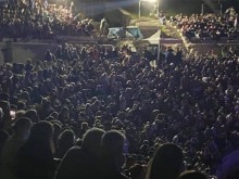 Поискаха оставката на здравния министър заради концерта на Лили в Пловдив