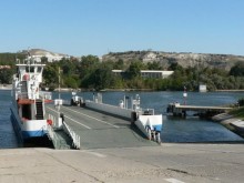 Мъж смъкна панталоните си пред 4 момичета, продължи и с още нещо