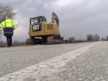 Ремонти и ограничения по пътищата в Пловдивско