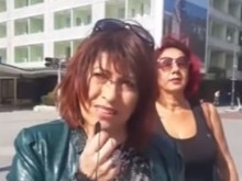 Антиваксърите, стресирали млади медици, се похвалиха с "подвизите" си
