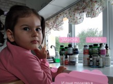 600 000 долара са нужни, за да живее малката Рали от Варна!