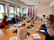 Нинова пред структурите на БСП: Ние гарантираме стабилност и намиране на работещи решения