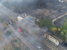 Голям пожар край летището в Стара Загора