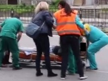 Кола помете 3 момичета! Едното е с ампутиран крак, другото със счупени вратни прешлени