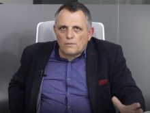 Само в Plovdiv24.bg: Политолог: В отношенията с РСМ си вкарахме автогол от дузпа