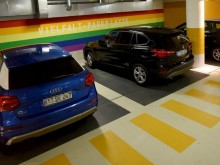 Създадоха специални паркоместа за лесбийки, гейове, бисексуални и транссексуални