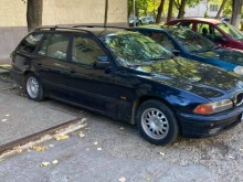 Мечо Пух избра на кого да подари своето BMW