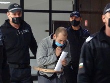 Обвиненият за двойното убийство: Не знам какво се случи! Убих майка си и баща си? Aй стига, бе! 