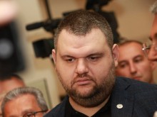Делян Пеевски дойде на разпит в ДАНС