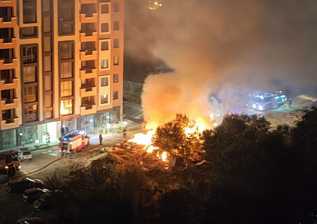 5 пожарни гасили огъня в Кючука