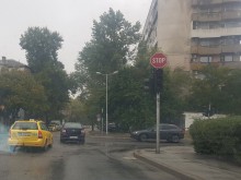 Задръстване изнерви шофьорите в Кючука, причината - развален светофар