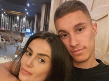 Сестрата на Божинов се залюби с футболист на "Левски"