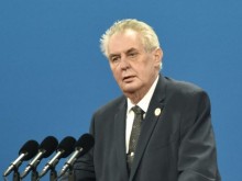 Чешкият президент е приет по спешност в болница