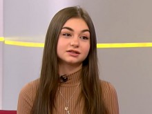 Крисия: Колкото повече растях, толкова повече осъзнавах, че искам да покажа истинското си аз