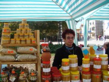 Медопроизводителите пускат продукцията си директно в магазините?