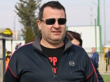 Строителят на "Колежа": Ако общината иска два завършени стадиона, трябва да изтегли кредит от 30 млн. лева