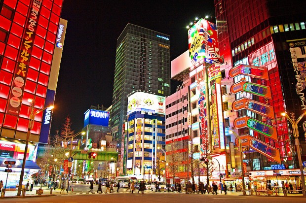 Япония възстановява социалните и икономически дейности до нива преди пандемията,