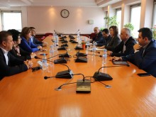 Нинова: В тежката криза най-напред трябва да защитим родното производство