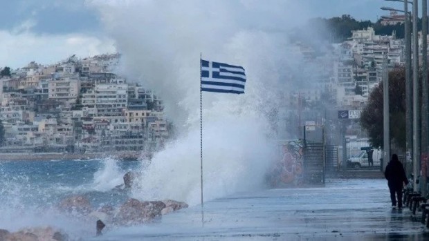 Emergency situation in Greece, part of the country is under water!