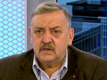 Проф. Кантарджиев: Пиша на Стойчо Кацаров три "на релси"