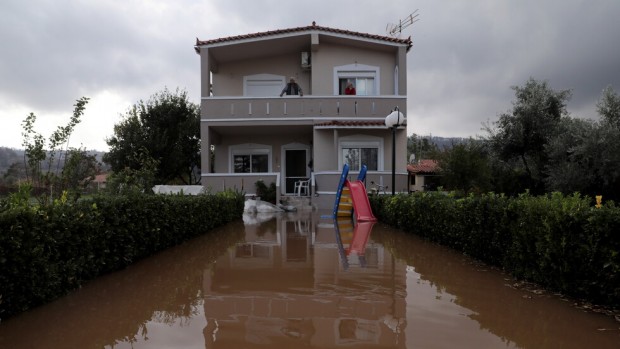 БГНЕС
Проливните дъждове в Гърция предизвикаха хаос в страната като дори