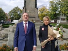 Проф. Герджиков и Невяна Митева откриха предизборната си кампания в Карлово