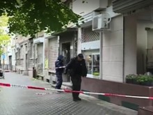 Повдигнаха обвинение на мъжа, стрелял по бившата си приятелка във фризьорски салон