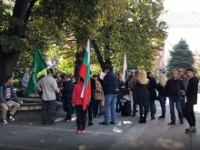Протестиращи от Пловдив: Зелените сертификати нарушават нашите права и свободи