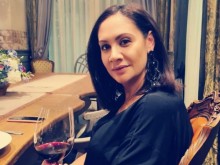 Докато се оплаква колко е "бедна", Мариана Попова си купи мощен "Кадилак"