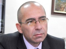 Бивш министър: Повече хора умират от COVID-19, отколкото от рак